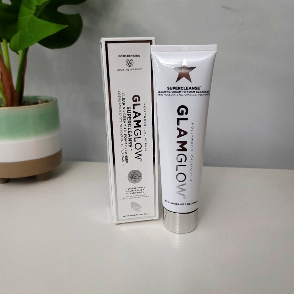 Skincare, facial cleanser